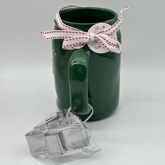 Rae Dunn CHRISTMAS CHEER Green Coffee Tea Mug with Christmas Tree Cookie Cutter - Picture 2 of 5